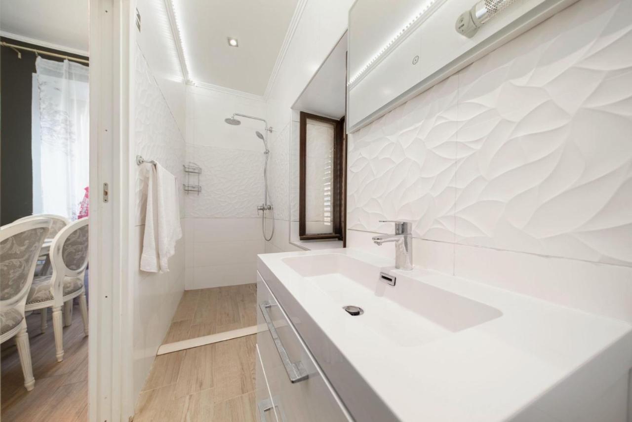 דירות ספליט Apartman Gentile מראה חיצוני תמונה